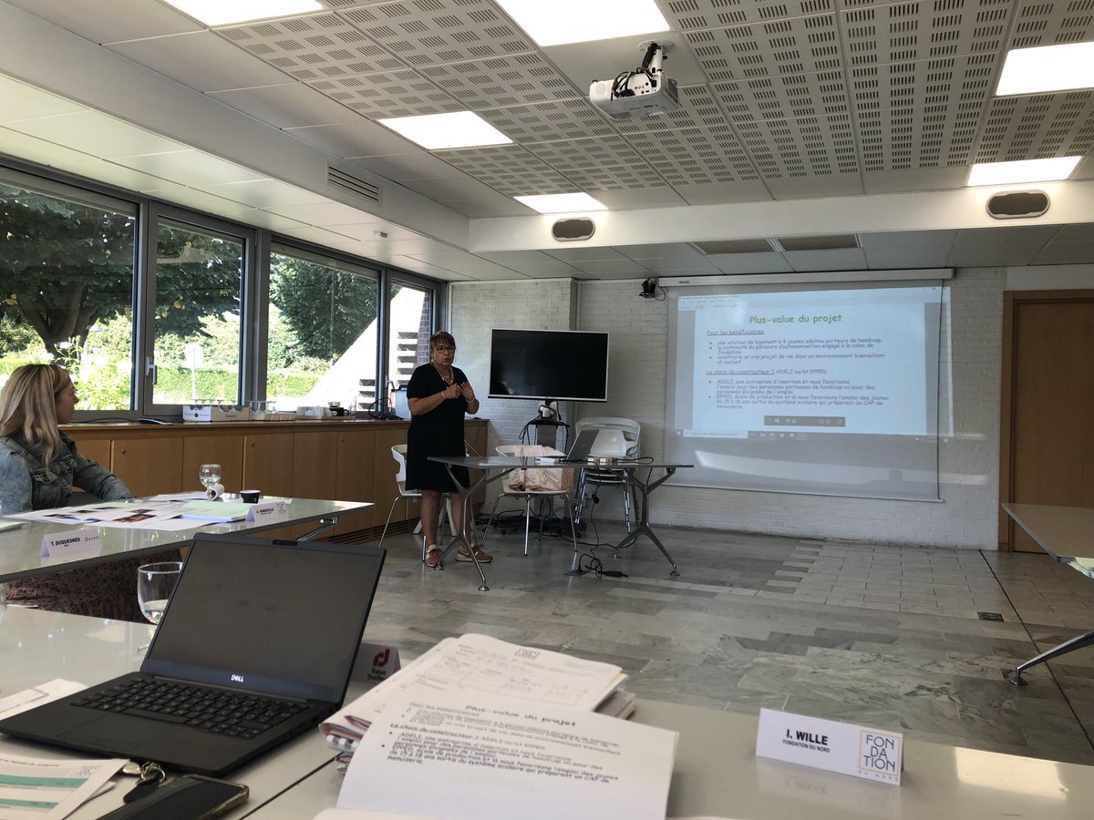 FondationNord's tweet image. Ambiance studieuse lors du Comité de sélection de la fondation ce matin, au siège de ⁦@rabotdutilleul⁩ ! ⁦@MathiasPovse⁩ et les membres du collectif ont échangé avec des porteurs de projets enthousiastes et innovants pour + d’inclusion dans le Nord👍🏻 #Emploi #handicap
