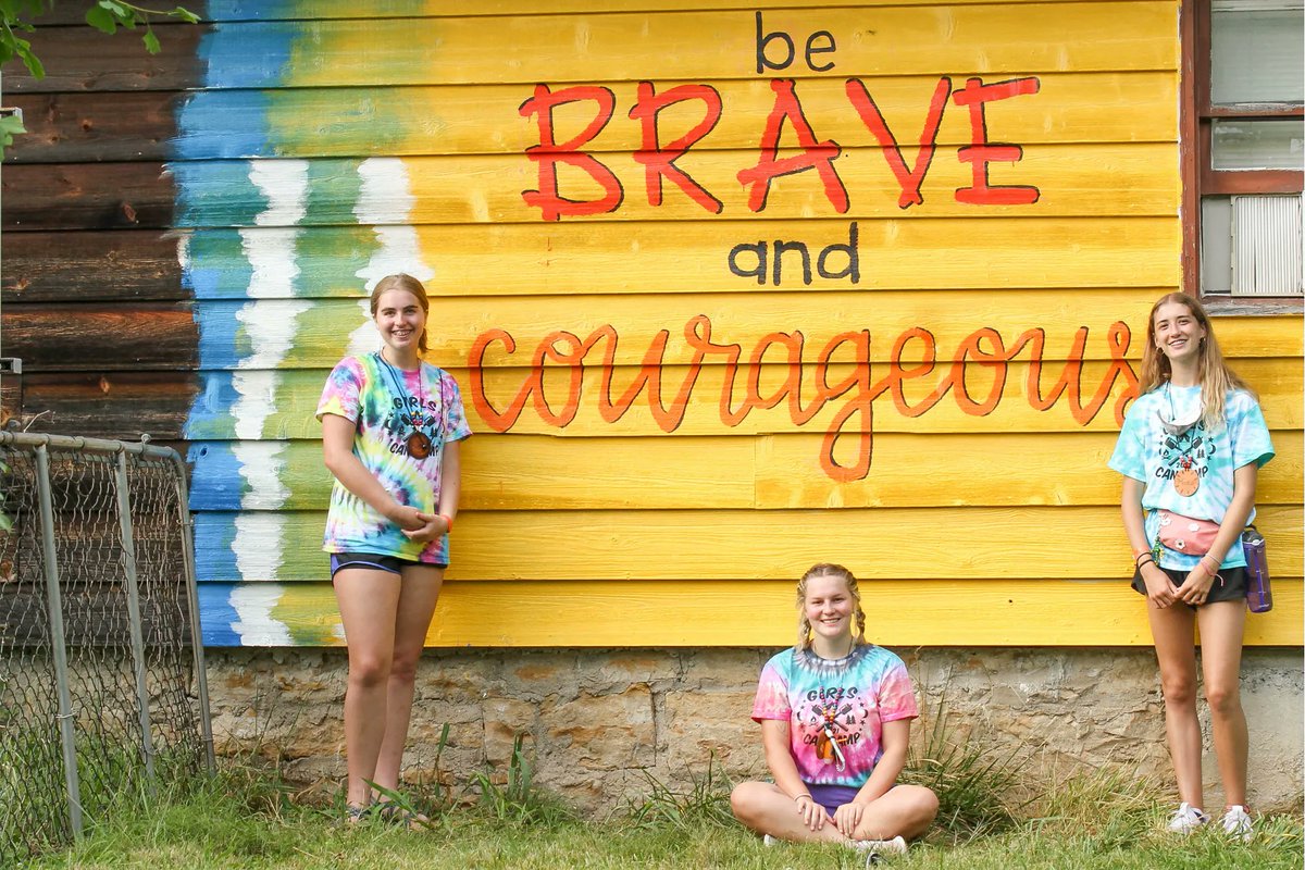 Be brave and courageous! 💕☀️🌳

Forever loving this mural! Thank you @tafalophagous so much! 

#dayofencouragement