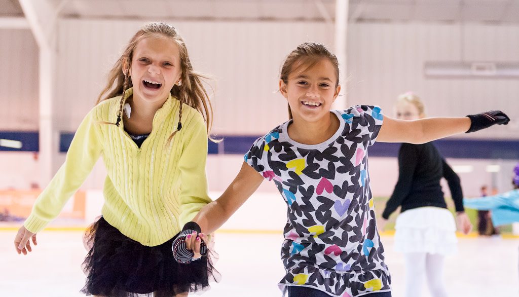 We are always looking to expand our SkateQuest family. Whether you want to be a Sales Associate, Skate Guard, or Cafe Attendant, we welcome all! skatequest.com/about-skate-qu…