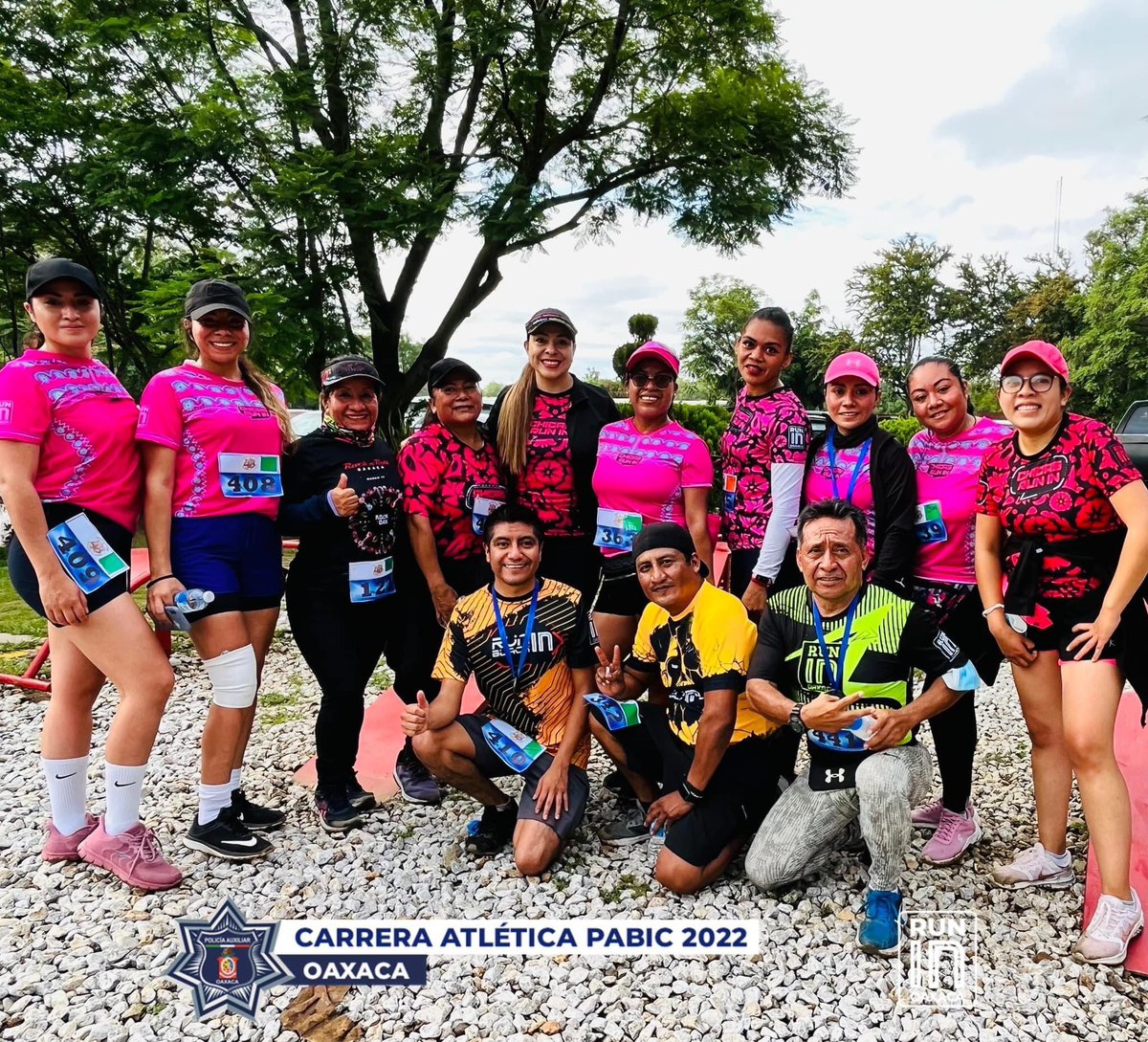 RunInOaxaca's tweet photo. Así vivimos la carrera atlética de PABIC Oaxaca. 
5 y 10 kilómetros de felicidad en el Bosque El Tequio. 

¡Sigamos compartiendo kilómetros! 

#runInOaxaca #oaxaca #mexico #running #run #pabic #aniversario #chicasRunIn #RunInBlack https://t.co/ULMTyyXd00