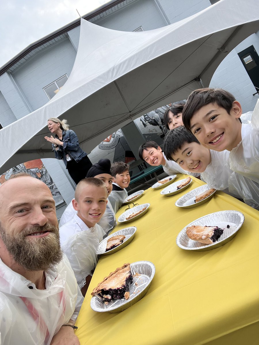 Gr. 7 Neighbourhood tweet media