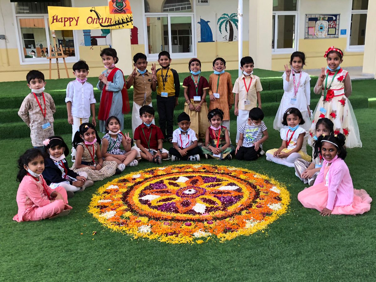hina_mussarat's tweet photo. Task 75
Sharing friendly smile with friends 
#StrongSchools #BestSchoolPrize
#T4Edu @AbhilashaTochi
@MMselvaraj5 @ShiningStarSchl
@VikasPota #ADEK @CelineMaryFran1
 @MOEUAEofficial
@ADEK_tweet https://t.co/2H8GPvjmRT