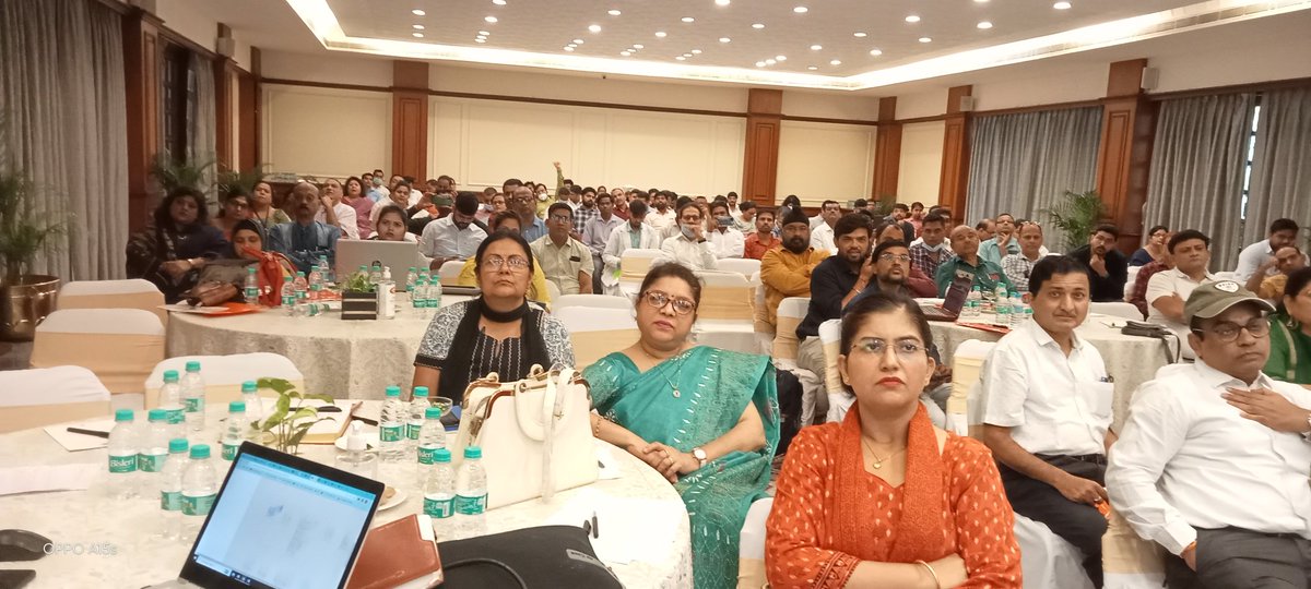 healthminmp's tweet photo. लोक स्वास्थ्य एवं परिवार कल्याण मंत्री  @DrPRChoudhary ने कहा है कि 17 सितम्बर से एक अक्टूबर तक पूरे प्रदेश में रक्तदान अमृत महोत्सव मनाया जायेगा। 

RM: https://t.co/CErLAM3Fzi

#JansamparkMP https://t.co/G5gZM2WjW9