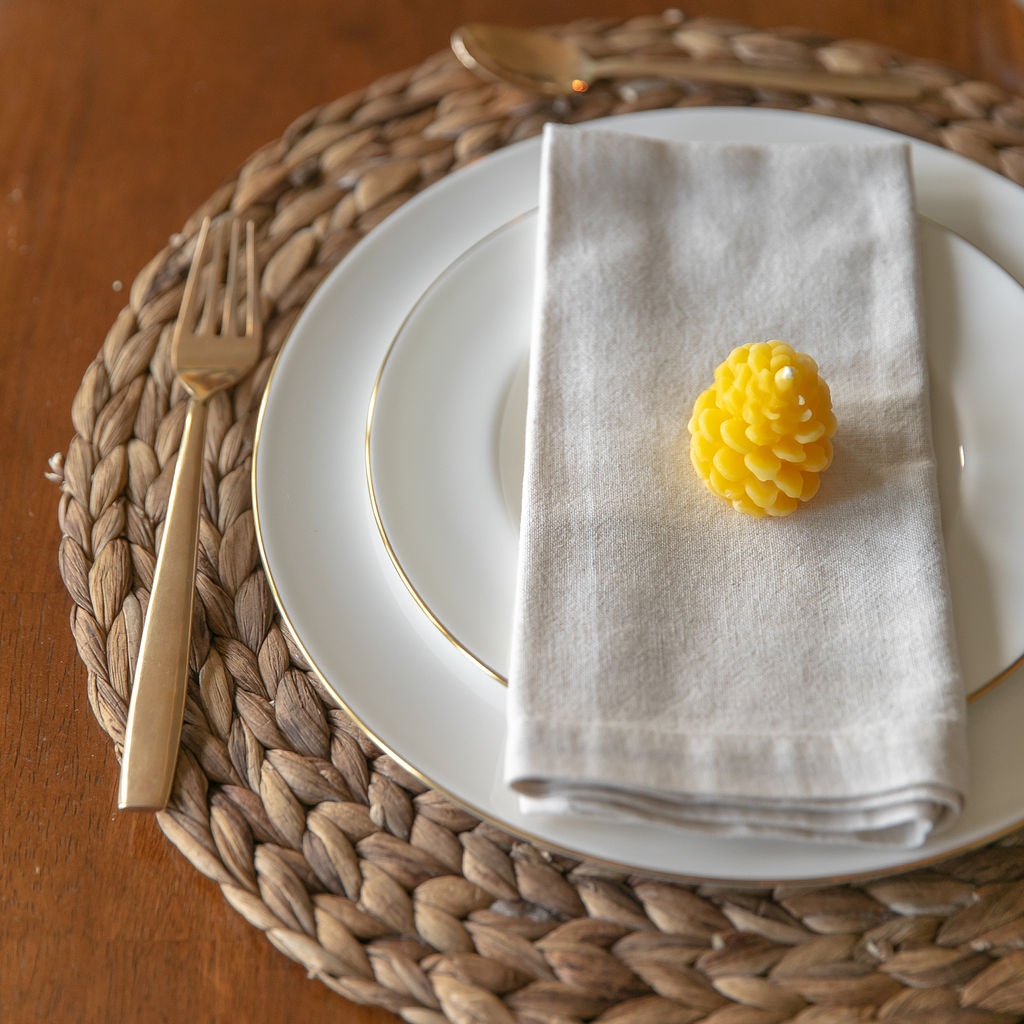 BeeswaxWorks's tweet photo. With just 10 days left until fall officially starts, we've started making subtle swaps around the house — starting with the dinner table! 🍽️⁠
⁠
Do you share our soft spot for seasonal décor? Shop for the Wee Pine Cone and other seasonal candles at https://t.co/a7hBSq20zw.  🍂⁠ https://t.co/2gmaAYwKwI