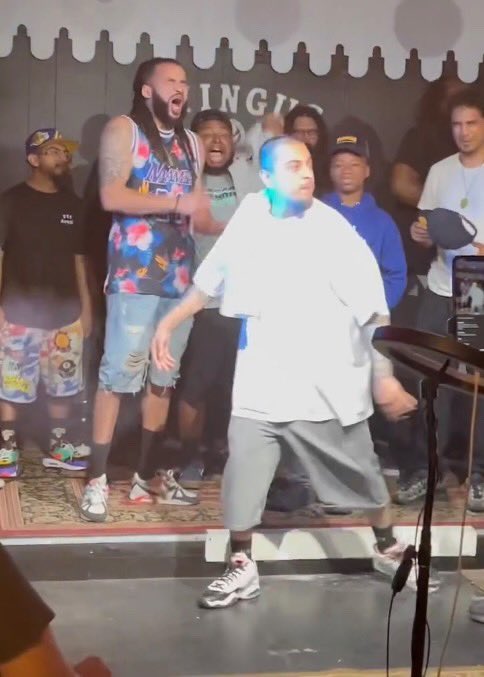 FreegameJustise's tweet photo. This nigga @TheRealLocDee said some crazy shit !! Me and @madmanleek reaction is priceless ๐ญ๐ญ๐ญ #Classfights #FreeGame https://t.co/NYfsJTHqZ0