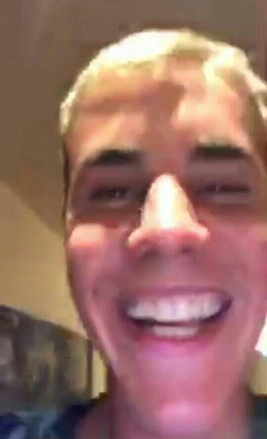 biebrforro's tweet photo. fui corriendo a instagram para ver si decía algo de la gira https://t.co/0WFryrRSWn