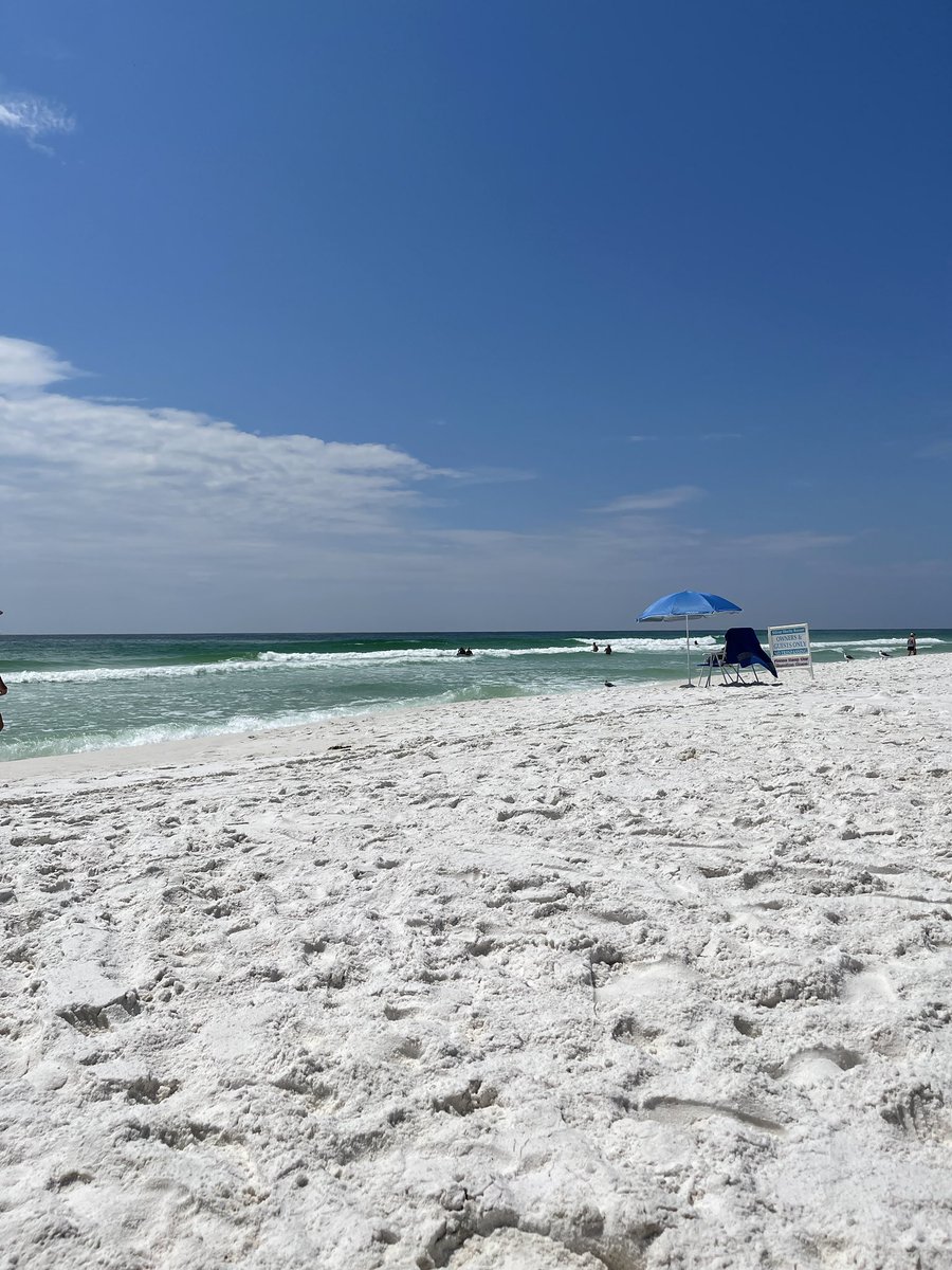 eudelyscmg's tweet photo. Beach 🏖 day ☀️ #destinbeach https://t.co/w4dwnVpVmt