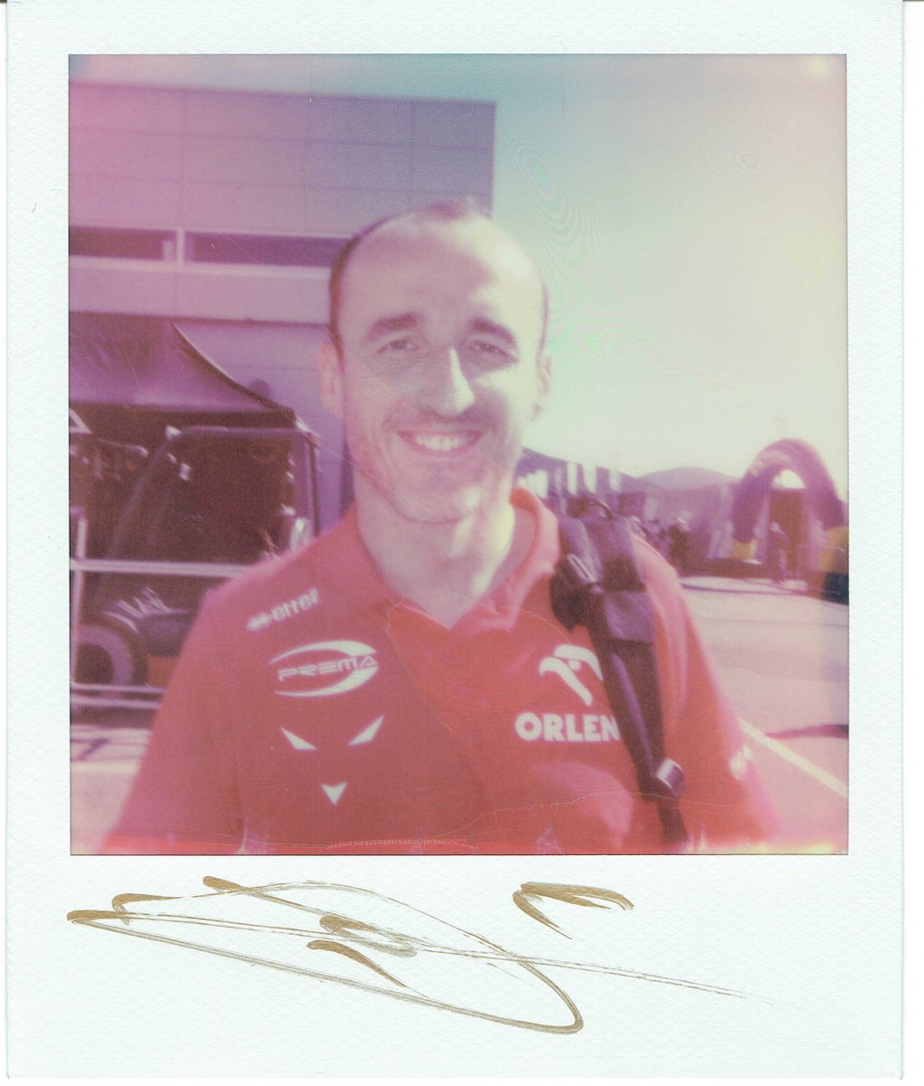 takahiko_nkjm's tweet photo. In 2003 #MastersF3 at #Zandvoort I met @R_Kubica first time. At there I took him with #Polaroid . On 2022 @FIAWEC @fiawec_fuji #6HFuji I could met #Kubica again. Time had passed. But his smiles are never changed!! Thank you so much Robert!! Something had changed his #autograph https://t.co/bZDyr4nU7W