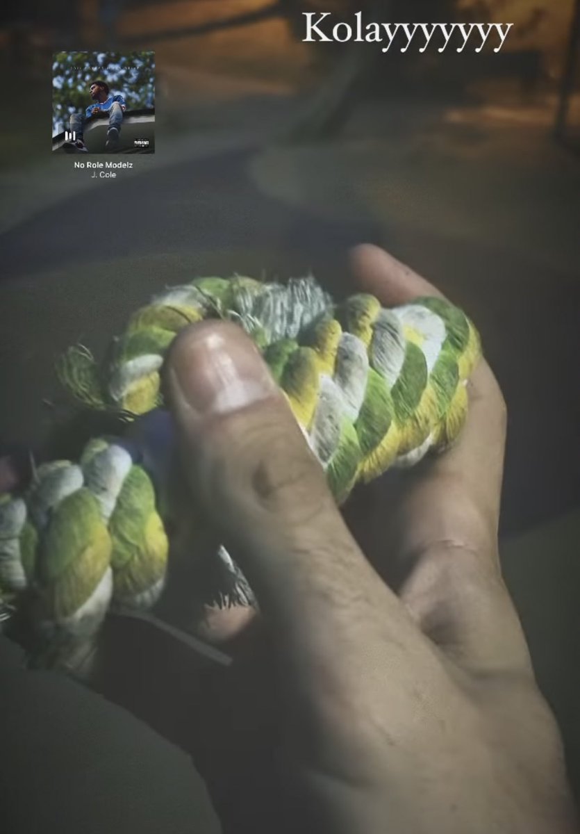 öyle olsun baba… ha mavi bi top vardı hatırladın mı hav