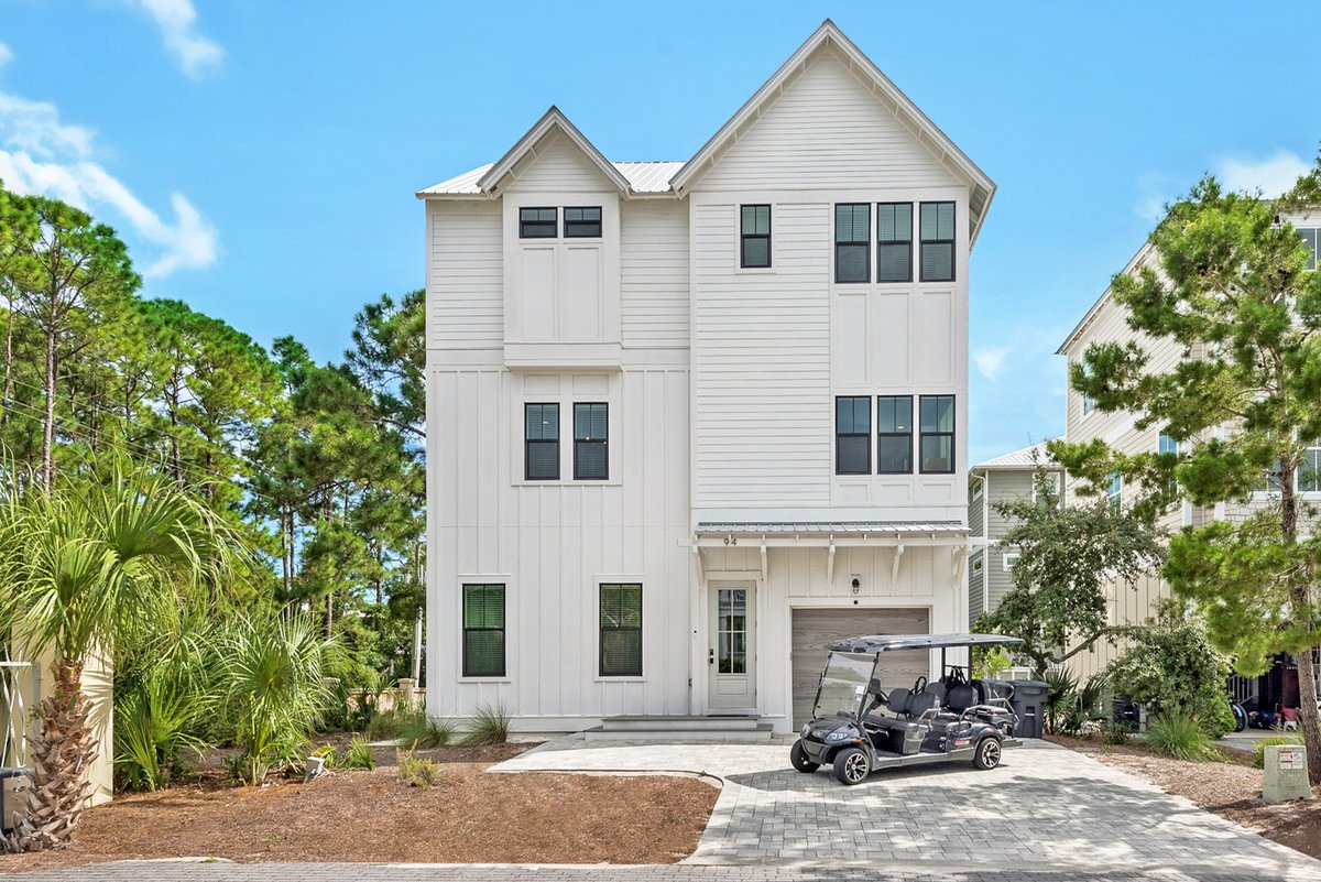 We are excited to welcome this luxurious and modern Seagrove Beach house to Glass Casa! Book now and be the first to stay!

📍 Lifestyles &amp; Dreams
4 Bed | 3.5 Bath | Sleeps 14
Book Now > bit.ly/3xgHdqH