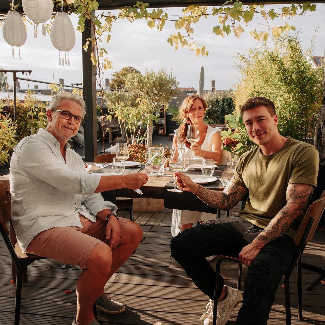 Happy birthday to me 🎉
Looking back on the year where I had an unbelievable breakthrough and found a fire inside of me I had no idea was still there. Every single day I get of bed with a sense of purpose, and that I am so grateful for. 🧡