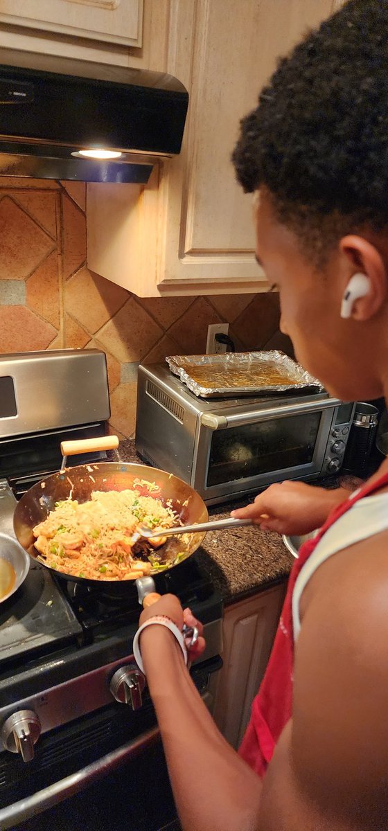 akilbello's tweet photo. Y'all #teenchef is at it again... https://t.co/3VQRyRpZyO