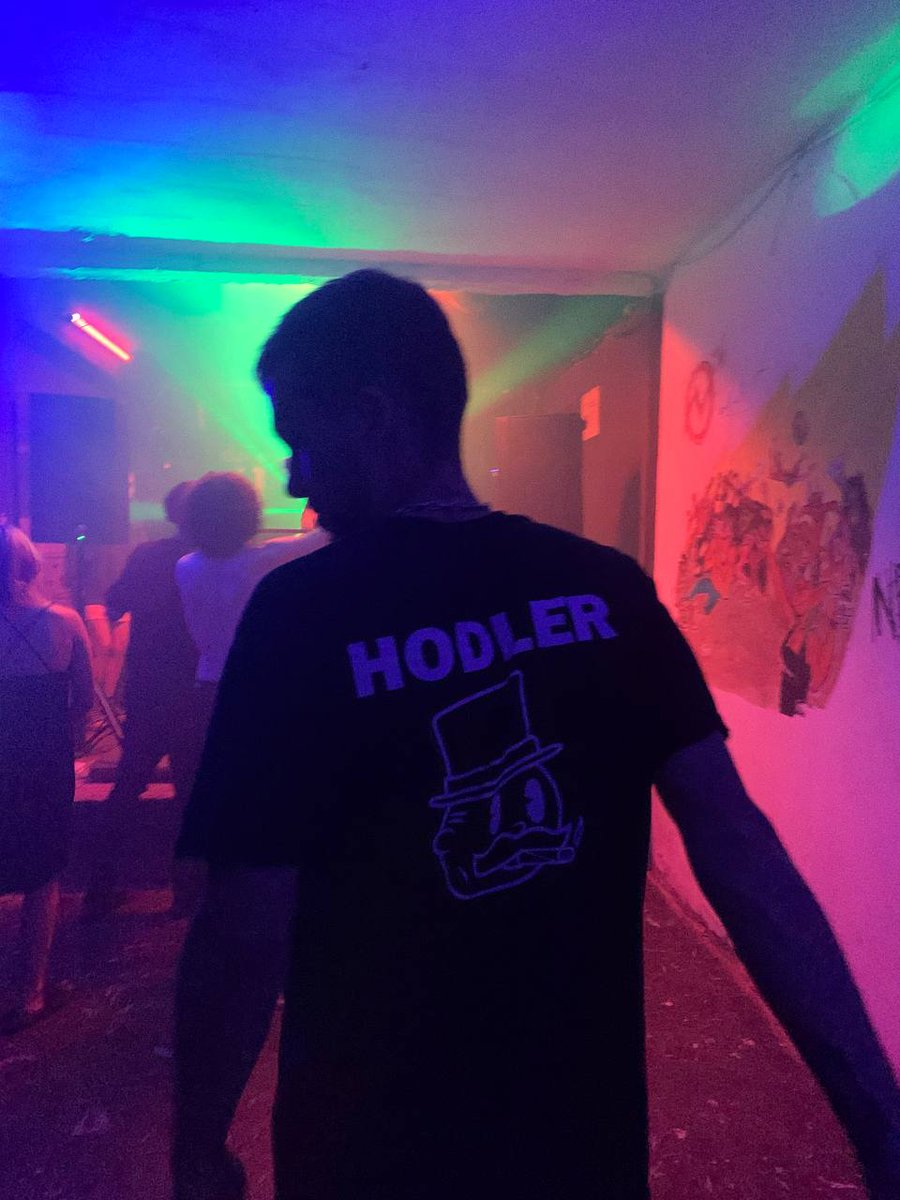 _Mr_Hodler_'s tweet photo. #Holdler #mrcrypto 🎩
@MrCryptoGZ @racksmafia https://t.co/0HRYOCgwzB