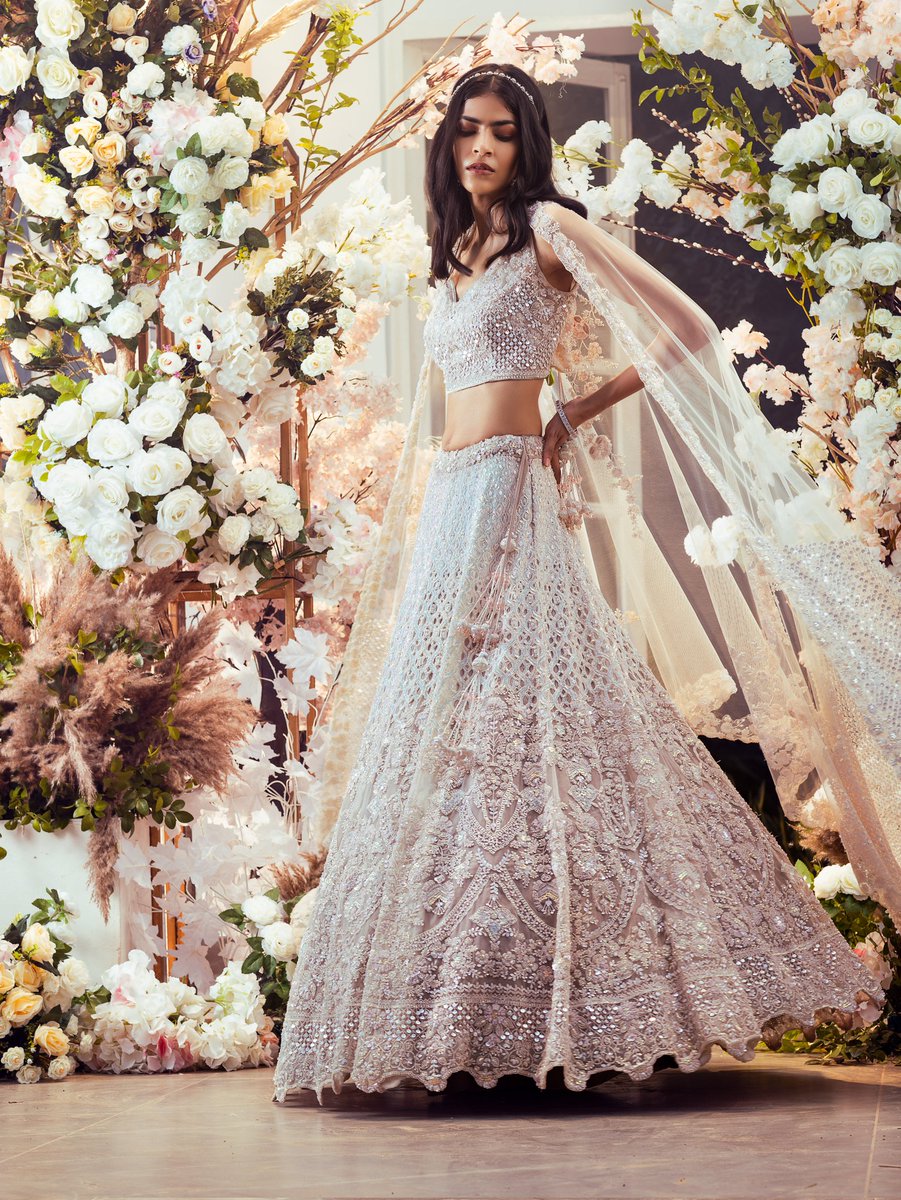 IndiaKalighata's tweet photo. A coming together of different pieces of craft like thoughts in a tapestry of inspiration — our new collection Zardoz is in stores now.

#kalighata #newcollection #comingsoon #zardoz #festivecollection #indianwear #bridalwear #love #bridal #bridetobe #bridallehenga #indianwedding https://t.co/wODE6elocn