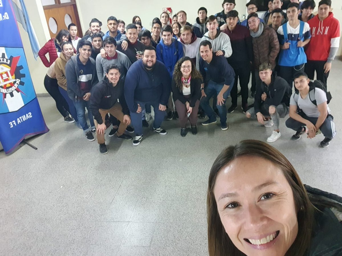 UISFJoven's tweet photo. 🏭🏫 En el marco del ciclo de charlas #laindustriaenlaescuela hoy fuimos recibidos en la EETP Nº 478 - Dr. Nicolás Avellaneda. https://t.co/lkTYQyT72H