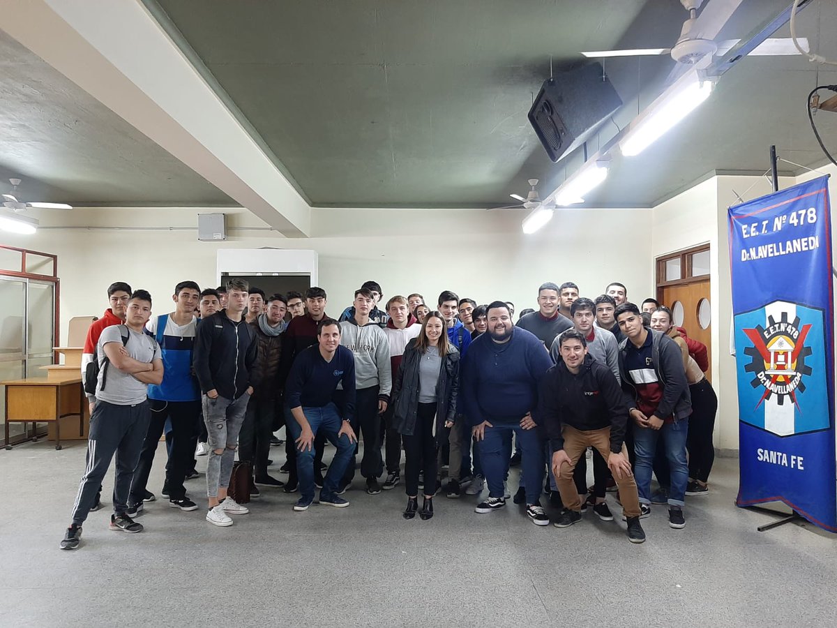 UISFJoven's tweet photo. 🏭🏫 En el marco del ciclo de charlas #laindustriaenlaescuela hoy fuimos recibidos en la EETP Nº 478 - Dr. Nicolás Avellaneda. https://t.co/lkTYQyT72H