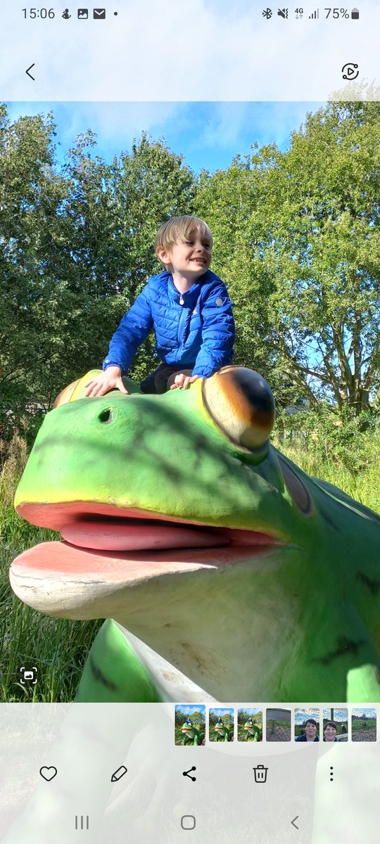 munro_nadia's tweet photo. @SmileyStenny @maria40617007 
Andrew had a ball at the Scottish Deer Centre. Such a great place. Lots of fun was had by all. I think I need a lie down 😴 https://t.co/ZWaSMdKSyN