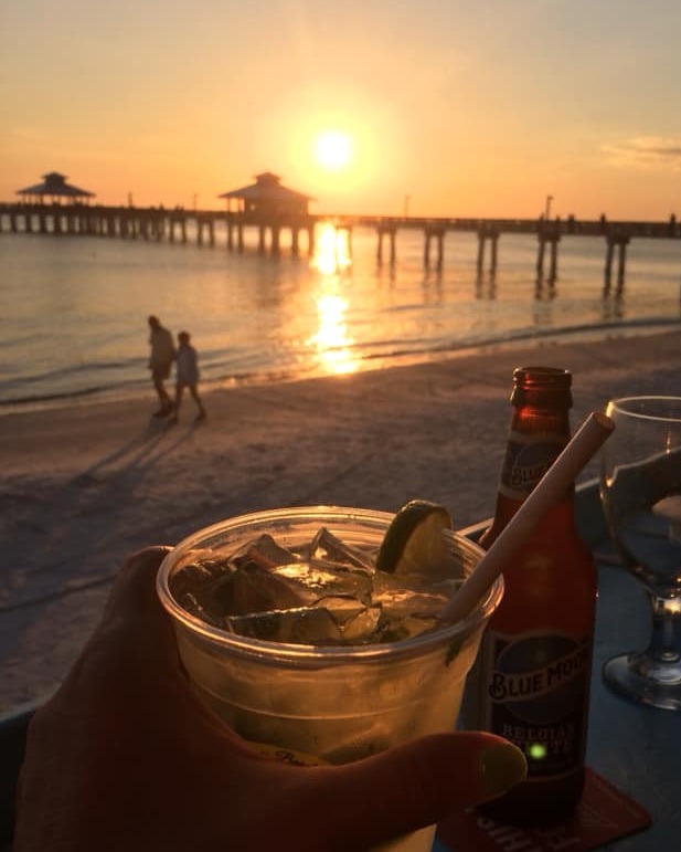 A view so nice you'll visit twice ☀️ 

📷: Kathie N 

#PierSideFMB
#FortMyersBeach
#Sunset