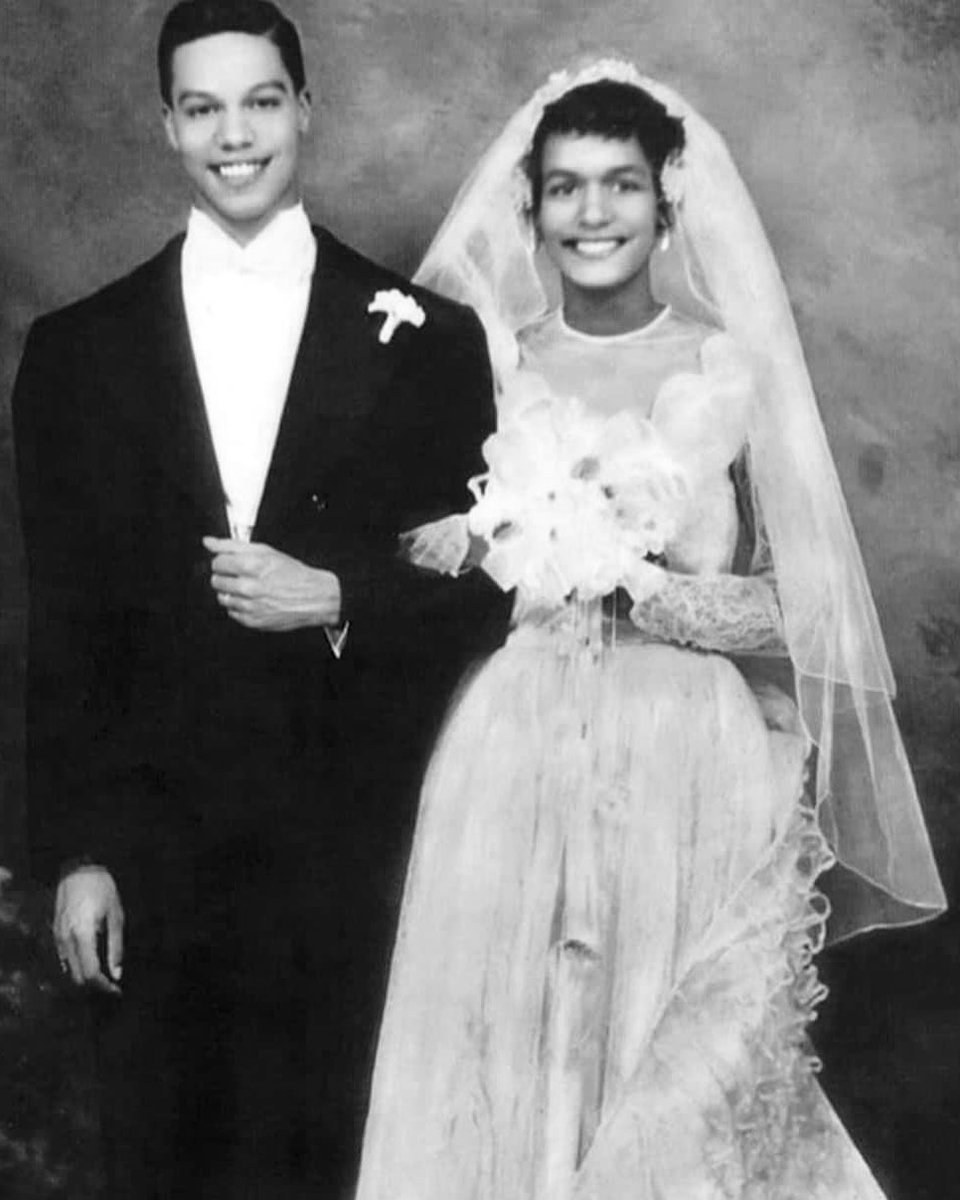 MosqueFlow's tweet image. 💍 69 years of blessed matrimony 🤍 Happy Anniversary to The Honorable Minister @LouisFarrakhan and Mother Khadijah Farrakhan. All praise is due to Allah