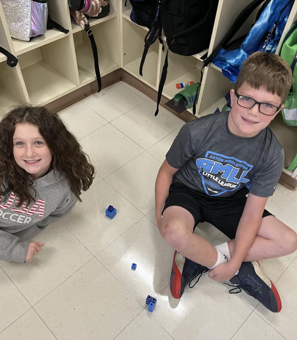 <a href="/MissBenner_GVE/">Miss Shannon Benner</a> and I observed mathematicians use their cubes to determine which objects took up more space. Thank you <a href="/IllustrateMath/">Illustrative Mathematics</a> for helping us spark a great discussion with our math students! #GVMathMindset #Jaguarmax #GVFeeling