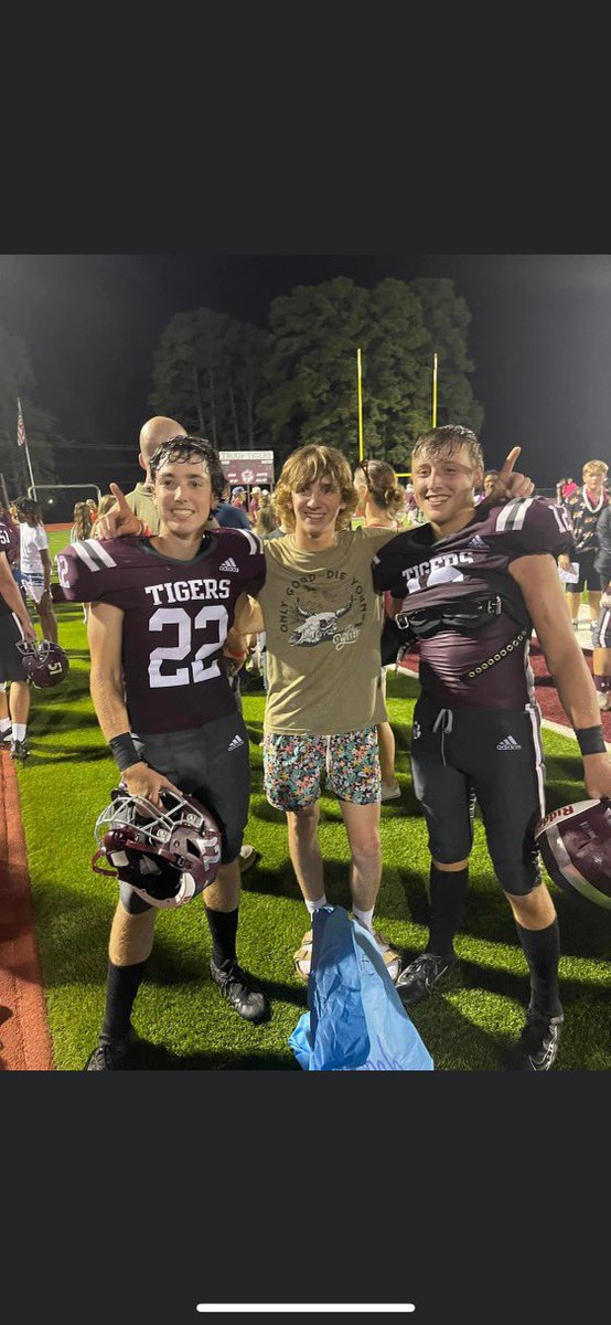 Please pray for Cooper Reid #22 his family and him are going through tough time #pray4coop