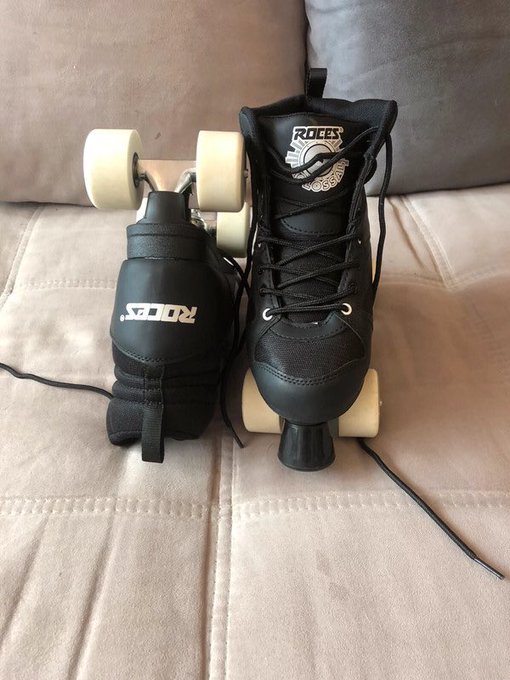 Ne rate pas l'article Roces Patins &agrave; roulettes, patins &agrave; glace que je vends sur @VintedFR. Taille 39<a href="/tag/dedicated"class="tags"><span>#dedicated</span></a><a href="/tag/photobook"class="tags"><span>#photobook</span></a>
