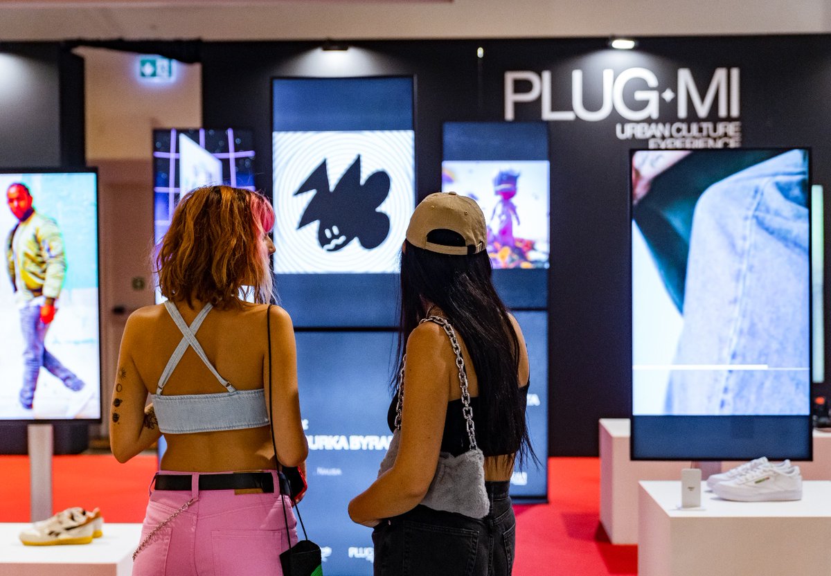 valuartdotcom's tweet photo. Thank you to the artists & everyone who plugged into the frequency of Art with us over the weekend at the Plug-Mi festival in Milan.
The temporary art gallery curated by @valuartdotcom has closed, but you can still enjoy the artworks via the hashtag #valuartstudioxplugmi
1/2 https://t.co/8qP3EQqznM