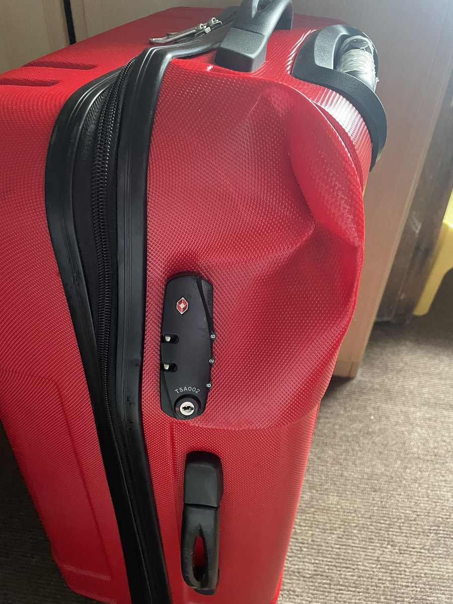 Finally home with the sweet kero, think someones missed me!! Also R.I.P suitcase!! Again, thank you <a href="/nphjr/">NPHJR</a> &amp; <a href="/demondrah/">🔴 Live now | NomNomDrah</a> for having us!! Thanks to everyone we’ve spent time with!!! Also thanks to my amazing fiancé for booking the trip!! Love you all x x x