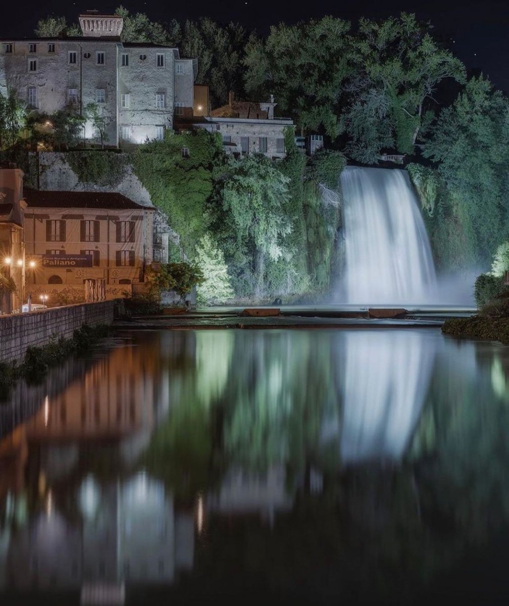visit_lazio's tweet photo. Sapete qual è quel paese così suggestivo da avere una cascata nel suo centro storico? Si tratta di #IsoladelLiri, uno dei borghi più incantevoli in provincia di #Frosinone

📸 Ig marcomincarelliphotography 

 #VisitLazio #FaiUnSaltoNelLazio #LazioEternaScoperta #LazioIsMe https://t.co/m11HTgBl4t
