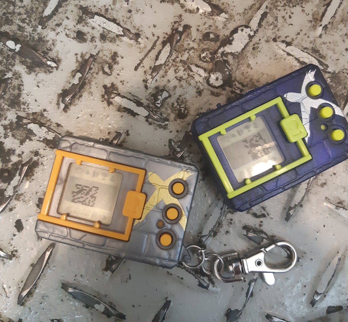 phirmon's tweet photo. They grown up fast. Here's Leviathamon X and Barbamon X. Onto the next hatch.
#digitalmonsterX
#digimon
#vpet
#digimonX https://t.co/gnY2CDFITm