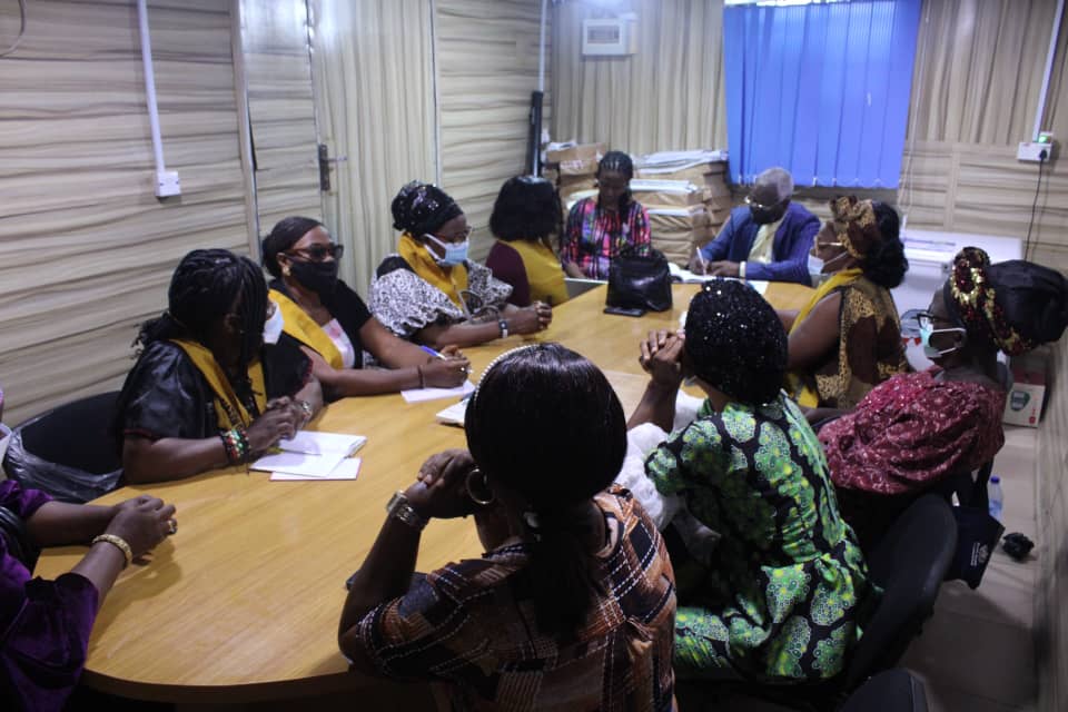 ondo_team's tweet photo. The WHO SC, Ondo State field office @abidoyed  was paid an advocacy visit by the team of women-led NGOs.
@WHONigeria @WMulombo @proactiveswz @IsiakaAYODEJI2 @dupsydaisy @saweee131 https://t.co/L83lnz9rNf