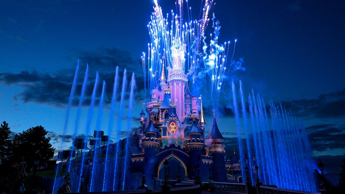 DisneyParks tweet picture