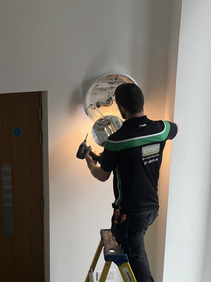 Acrobatirl's tweet photo. Upgrading stairwell lights to LED lights in D.4 https://t.co/IZWr6v3g7t