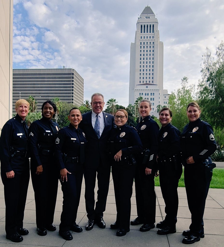 It's National Police Woman Day! Join us in celebrating our women in blue for their continuous dedication, sacrifice and courage not only today but everyday.