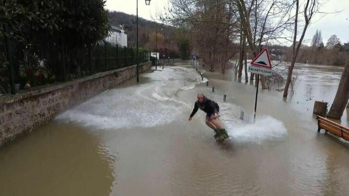 leparisien_92's tweet photo. Rueil-Malmaison : le projet immobilier en zone inondable finalement abandonné
➡️ https://t.co/20rSAzMjsu https://t.co/IzbgBV5kpG