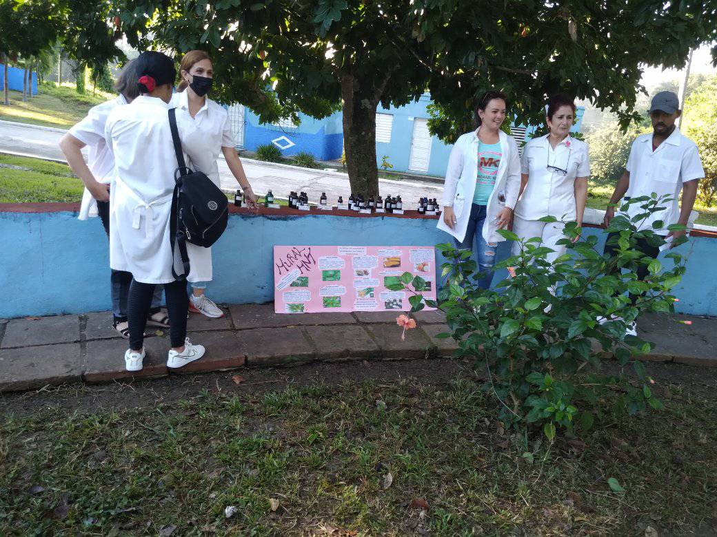 Los acueducteros del Yayabo dicen presentes ante la defensa de la patria. El pasado domingo 11 día de la defensa territorial desde la Unidad Empresarial de Base se efectuaron un grupo de ejercicios. #Eaass #AySCuba #SanctiSpíritus
