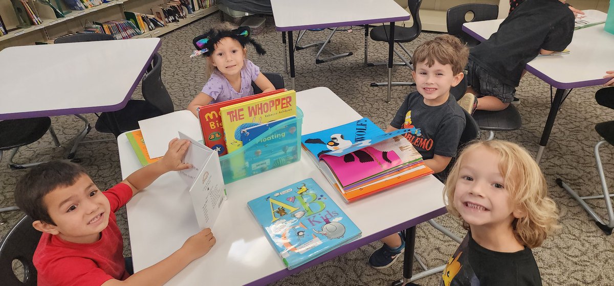 MsMcPhateGISD's tweet photo. Big day here at @mambrinosteam for our Kindergarten friends! We are working on choosing the just right book and checking out with @MambrinoDaisies 💜📚🌼
#plantgrowbloom @granburyisd https://t.co/8qyHaYfXmt