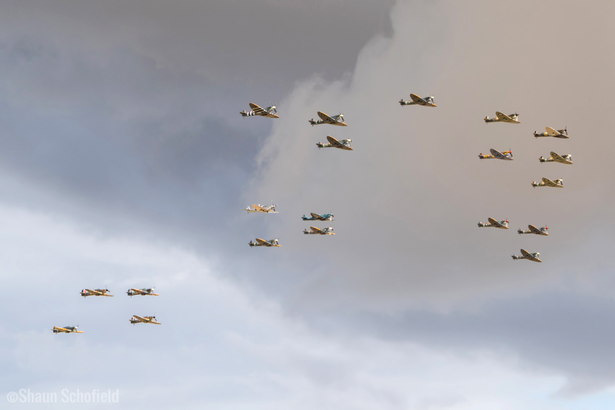 Shaun_Schofield's tweet photo. Four quick images that sum up the highlights of a superb Battle of Britain Airshow at @IWMDuxford_ on Saturday. https://t.co/xUjHCGKmiF