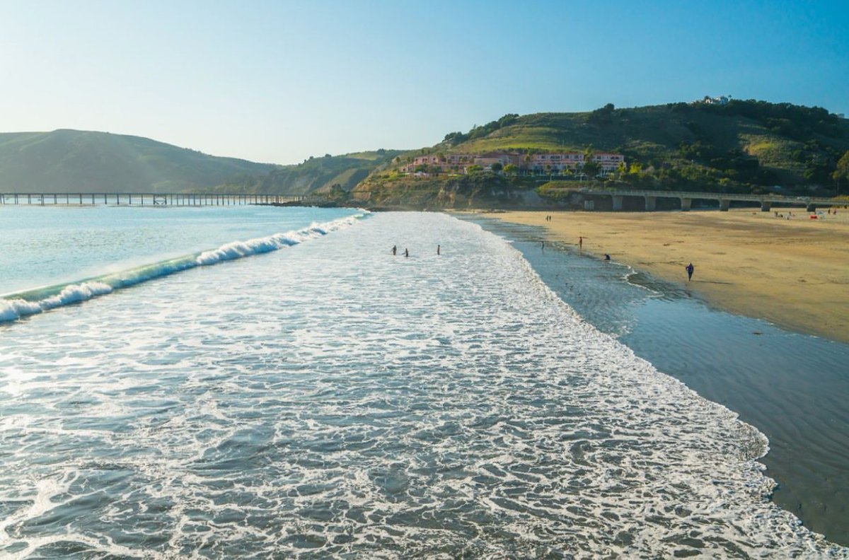Good morning from Avila Beach! ☀️ Stay safe &amp; make it a great Monday. 🌊

@cobbosbeachhouse