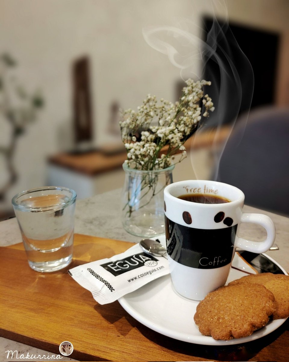 ☕ ¿Café a media tarde?
Yo tomo descafeinado, ¿y tú?

📌 Café, té y más encontrarás en @casa_eguia.
Visita su tienda en Dato, 7 y la degustación en Adriano VI, 12 #VitoriaGasteiz y...
🏠 ¡Hacen envíos !
Gratis a Península por pedido superior a 30€

👉 casaeguia.com