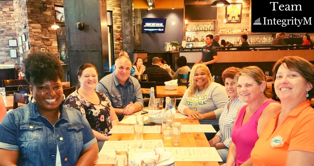 integritym_inc's tweet photo. Senior leadership Natasha Williams and Kimberly Hornik @kimber3143  have arrived in Nashville and are ready to attend the AHIP Consumer Experience &amp; Digital Health Forum! The first order of business was to enjoy time with our amazing team in the area! #peoplefirst #AHIPDigital https://t.co/vgZ1rsj0OF