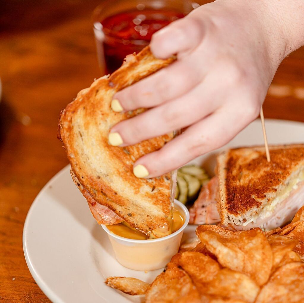CampTiconderoga's tweet photo. Our #TurkeyReuben is served with honey mustard dressing so you can dunk as much as your heart desires. https://t.co/JW2SLINq3S https://t.co/mwmGZqxkrS