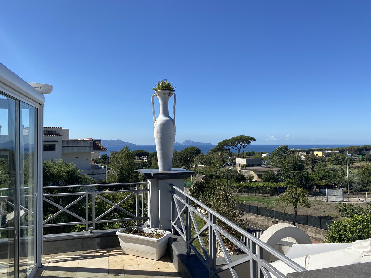 NClarkenwell's tweet image. #BellaNapoli #Trecase