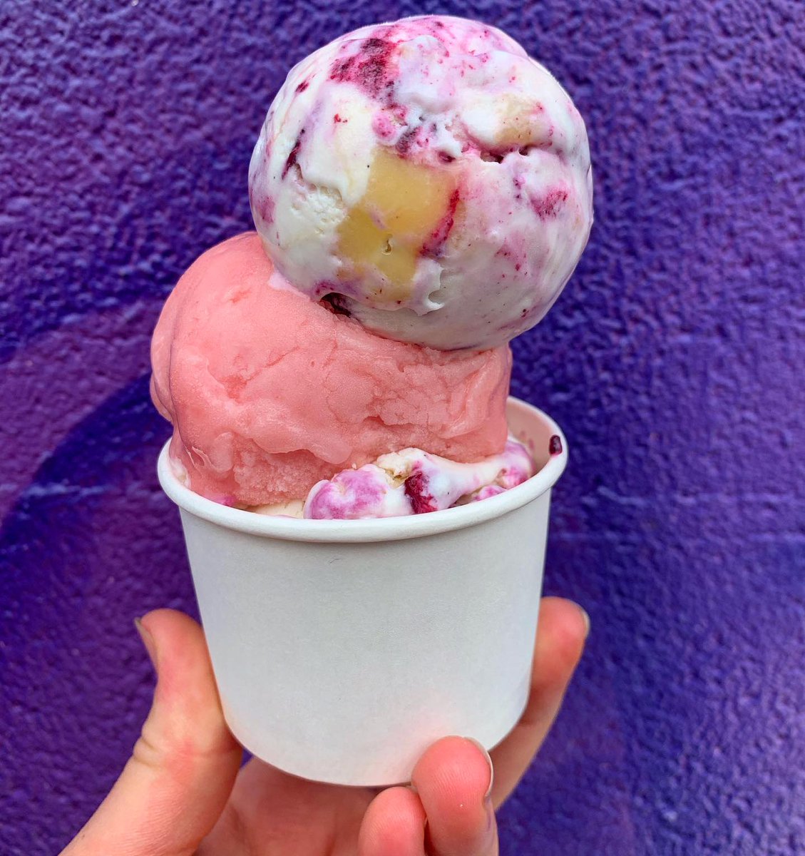 Lucy Boone ice cream is opening a brick-and-mortar on Baronne this fall! In my latest for <a href="/UptownMessenger/">Robert Morris</a>, I learn the history of this tasty dessert popup.

uptownmessenger.com/2022/09/lucy-b…