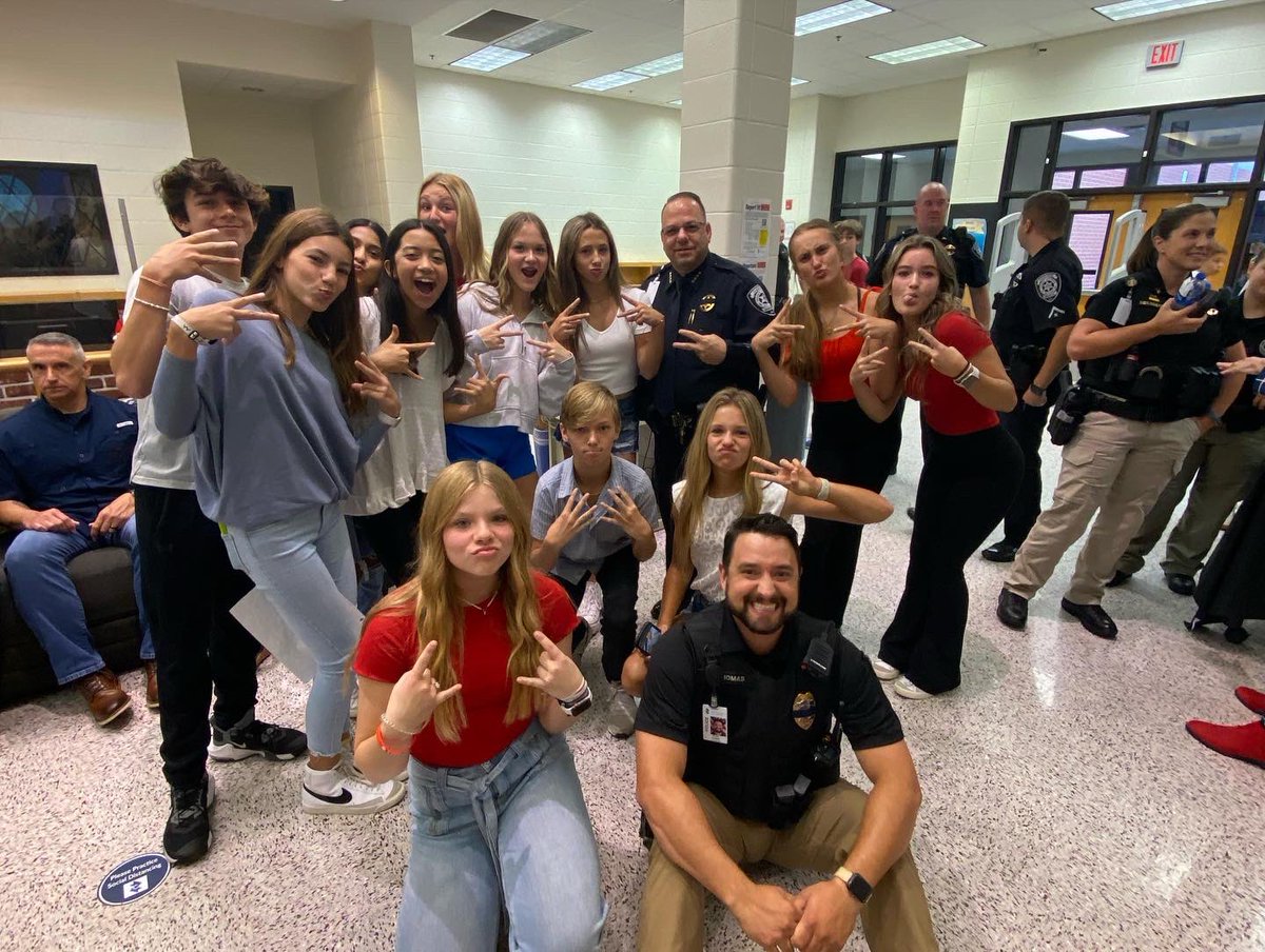 MrsLoden's tweet photo. A wonderful morning spent honoring the first responders in our community as we remember the lives lost on 9/11. #NeverForget #firstresponders #community #ccsdcares @CherokeeSchools @CherokeeMarshal https://t.co/hjzt3BX97Z
