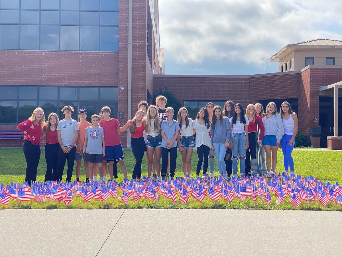 MrsLoden's tweet photo. A wonderful morning spent honoring the first responders in our community as we remember the lives lost on 9/11. #NeverForget #firstresponders #community #ccsdcares @CherokeeSchools @CherokeeMarshal https://t.co/hjzt3BX97Z