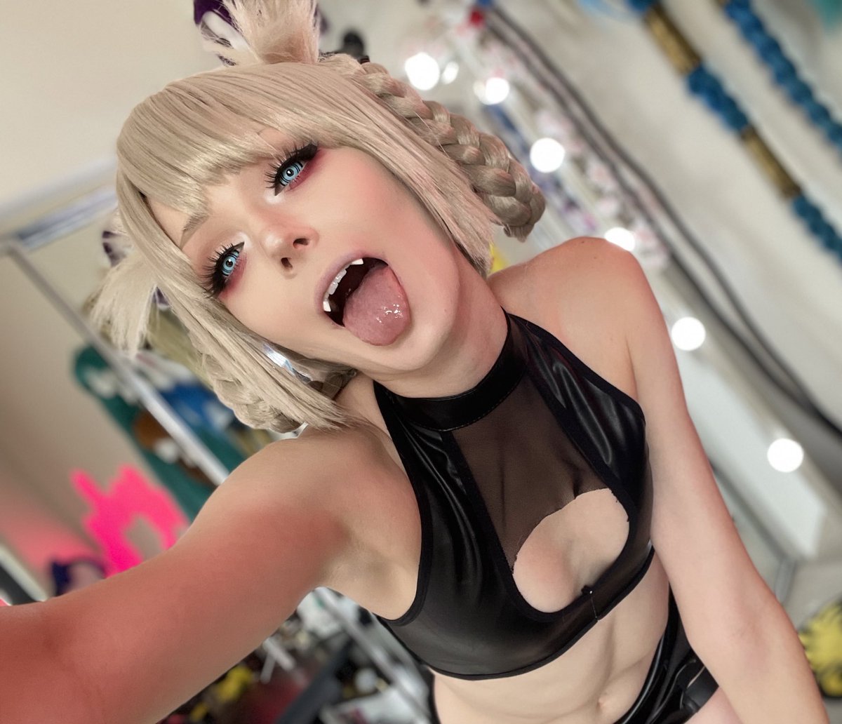 Kawaiiqueen Emi ⮕ ? on Twitter "👁🫦👁"