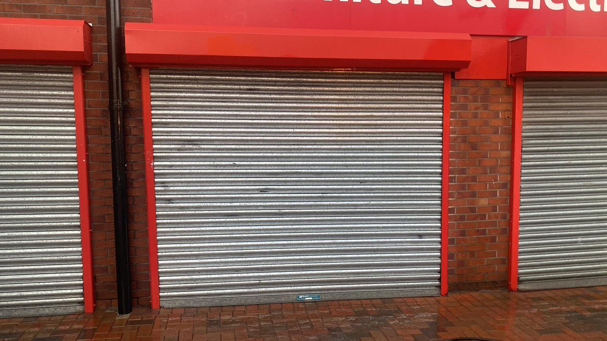 GraffitiLtd's tweet photo. Sunday morning call out to remove offensive graffiti in Manchester. #graffitiremoval #graffitiaway #graffitiremovalmanchester https://t.co/UPFQ3qXzCi