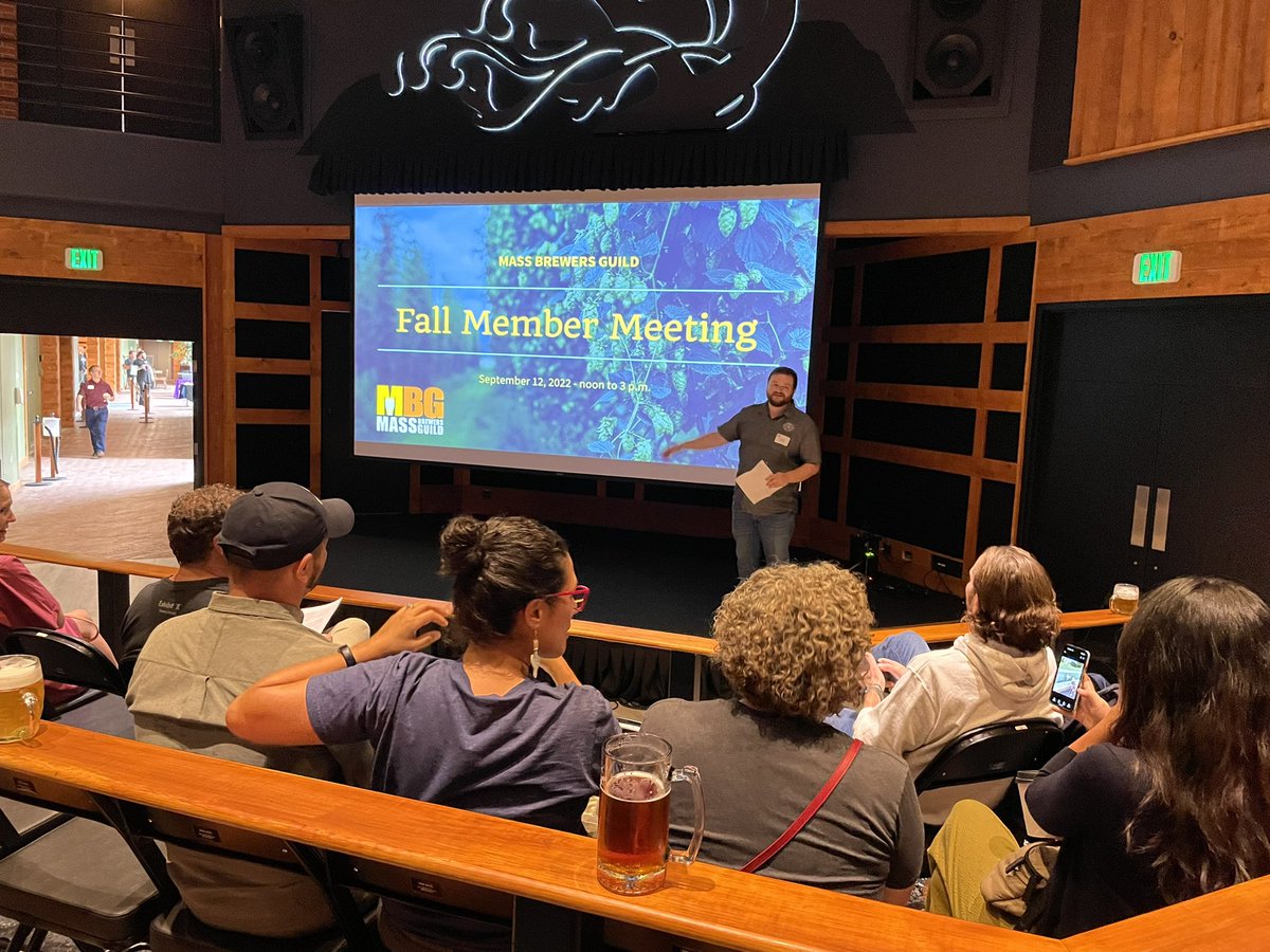 MassBrewBros's tweet photo. Always learning about the craft beer industry…

@MABrewersGuild Fall Member Meeting @TreeHouseBrewCo in #SouthDeerfield

Good people, great beer!!! 

#beerknowledge https://t.co/JIRI6VMxj1
