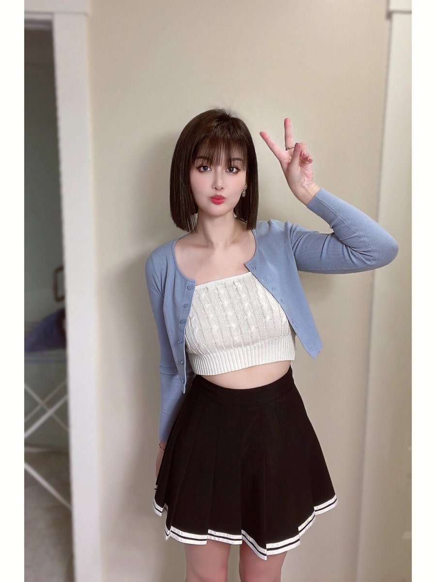 Alice____Wong's tweet photo. #seattle #usa #usa🇺🇸 #us #🇺🇸 #hair #hairfashion #hairgoals #haircolor #hairstyles #hairstyle How does the new hairstyle look? https://t.co/tVgPYzXdxO
